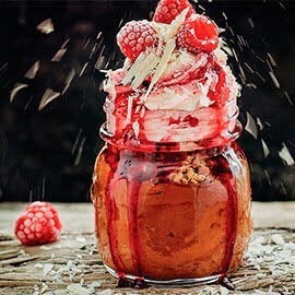 Mousse de chocolate en vaso con cerezas Mousse de chocolate en vaso con cerezas